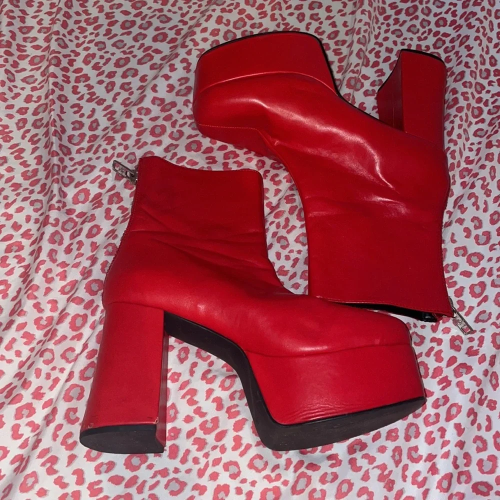 Baby’s on fire platforms ❤️ - Picture 4 of 9